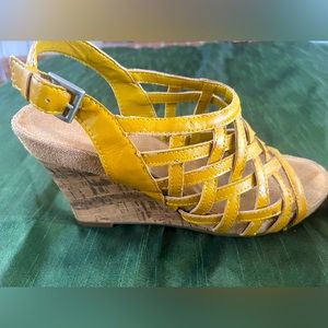 AEROSOLES WEDGE SANDALS 9.5
